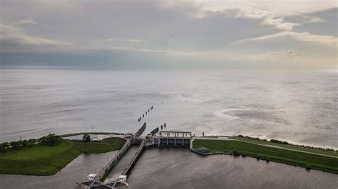 Lake Okeechobee’s Problems As Seen From Above - The New York Times