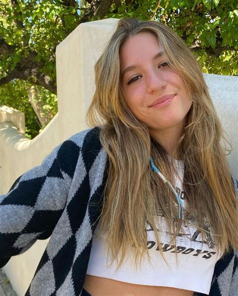 Mackenzie Ziegler 02/01/2021 • CelebMafia