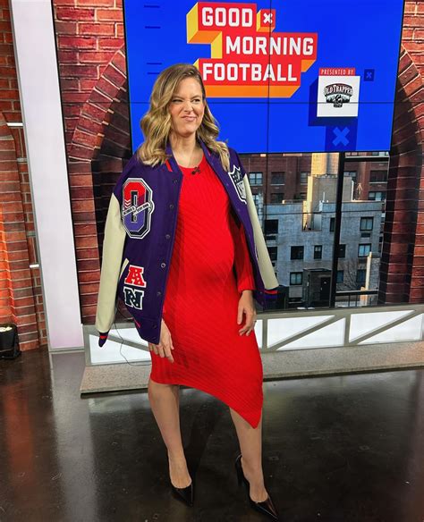 Pregnant Jamie Erdahl shows off growing baby bump as CBS and Good
