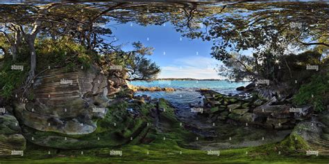 360° view of Erikas Crystal Baths, Hermitage Foreshore Walk, Rose Bay