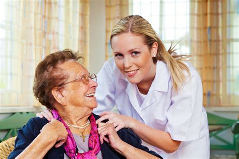 Top 10 Things to Look For in a Caregiver | RGEB Blog