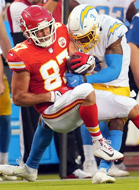 Kansas City Chiefs at Los Angeles Chargers: Predictions, picks and odds