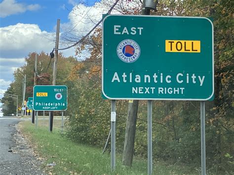 Driver, passenger killed in Atlantic City Expressway crash