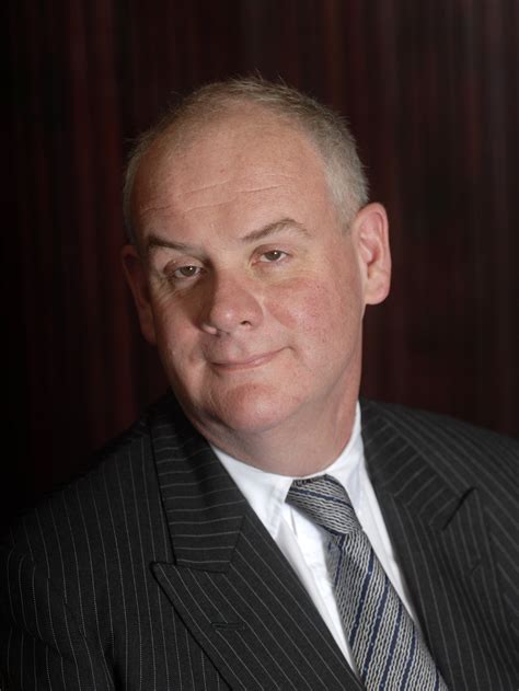 Airport tzar Moylan: Farrell's rail hub airport link is 'ludicrous'